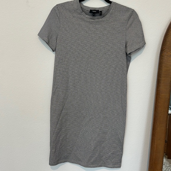 THEORY Continuous Stripe Crewneck Short Sleeve Dress In Midnight Blue Stripe S - Picture 5 of 7